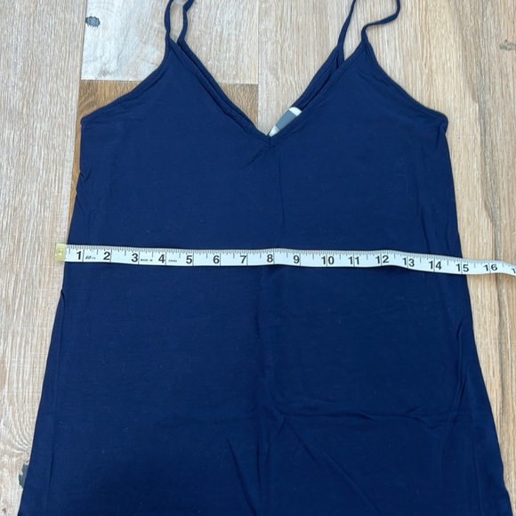 Tank top - Picture 3 of 4